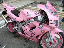 hellokittymotorcycle3.jpg
