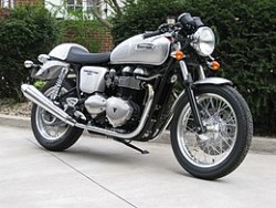 260px-Triumphthruxton.jpg